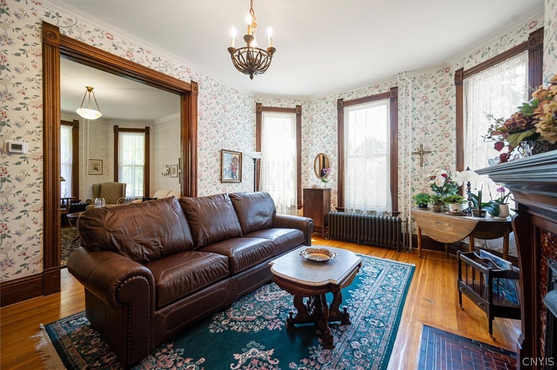 227 East Grove Street Oneida, NY 13421 - Photo 10 of 50 Living room