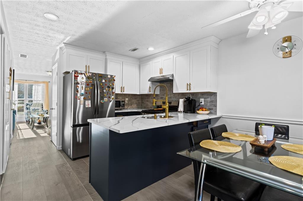 6715 Colchester Place Northwest Norcross, GA 30093 - Photo 17 of 48