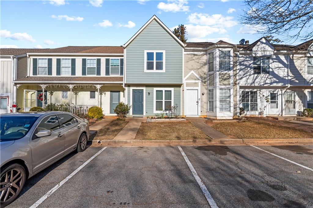 6715 Colchester Place Northwest Norcross, GA 30093 - Photo 3 of 48