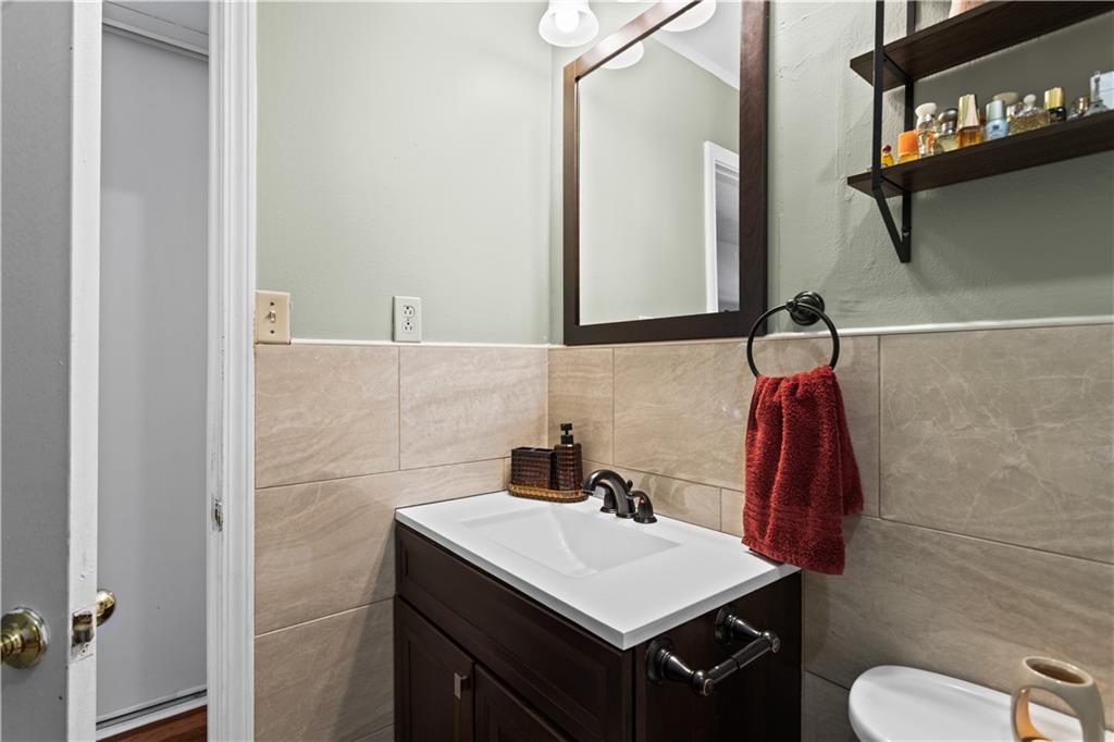 6715 Colchester Place Northwest Norcross, GA 30093 - Photo 31 of 48