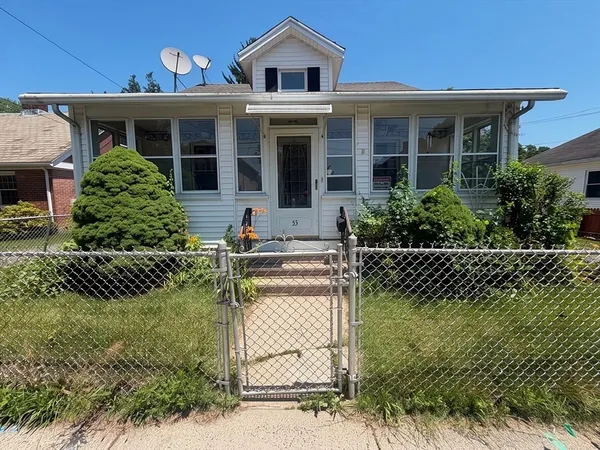 $259,900 | 53 Mazarin Street, Springfield, MA 01151