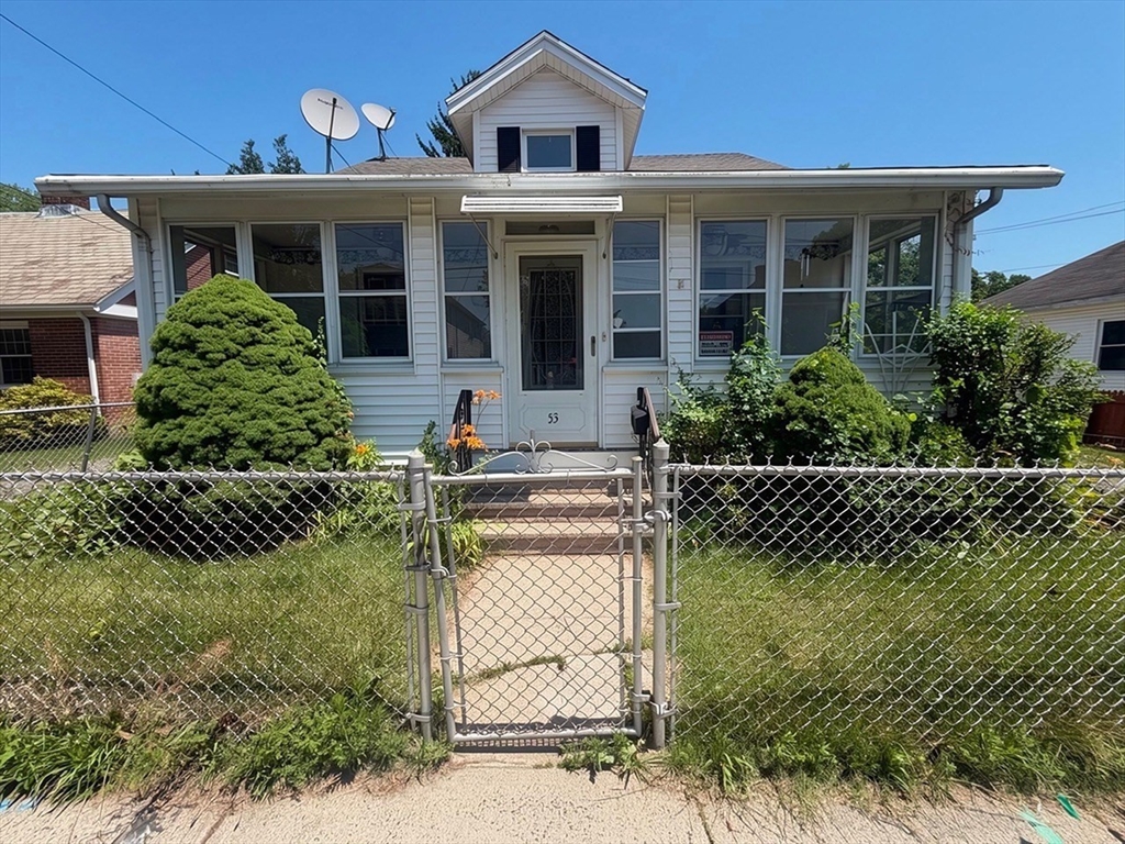 53 Mazarin Street Springfield, MA 01151 - Photo 1 of 23