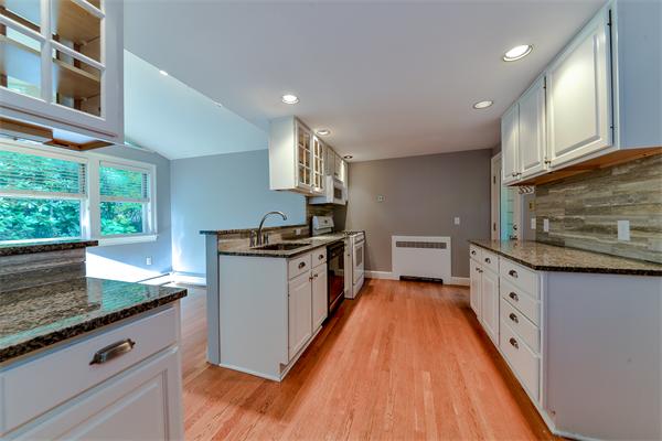 2 Upwey Road Wellesley, MA 02481 - Photo 14 of 16