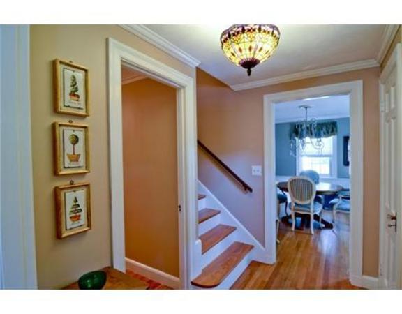 2 Upwey Road Wellesley, MA 02481 - Photo 4 of 16