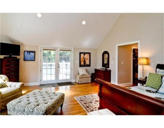 2 Upwey Road Wellesley, MA 02481 - Photo 7 of 16