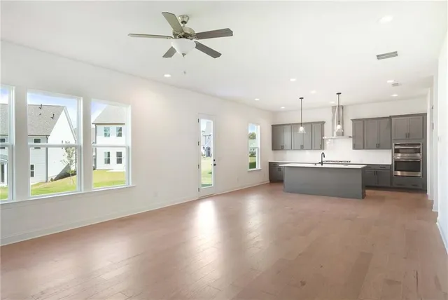 $529,900 | 206 East Hbr Drive, Dawsonville, GA 30534