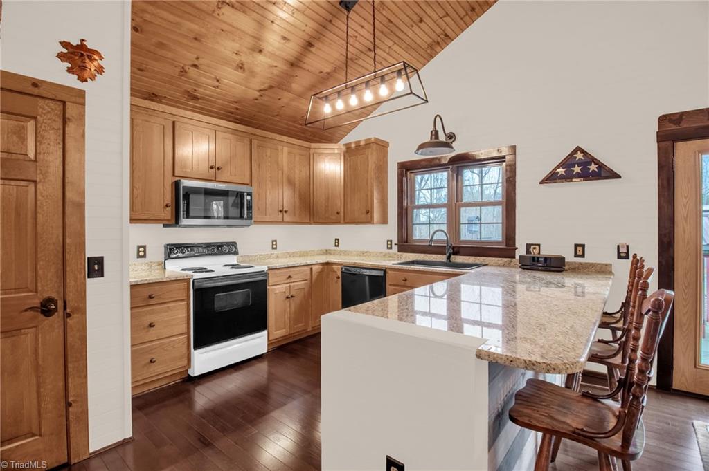 3435 Staley Store Road Liberty, NC 27298 - Photo 10 of 49