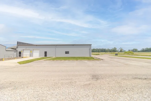 $5,000 | 1166 South 25th Street East, Unit A, Greenfield, IN 46140