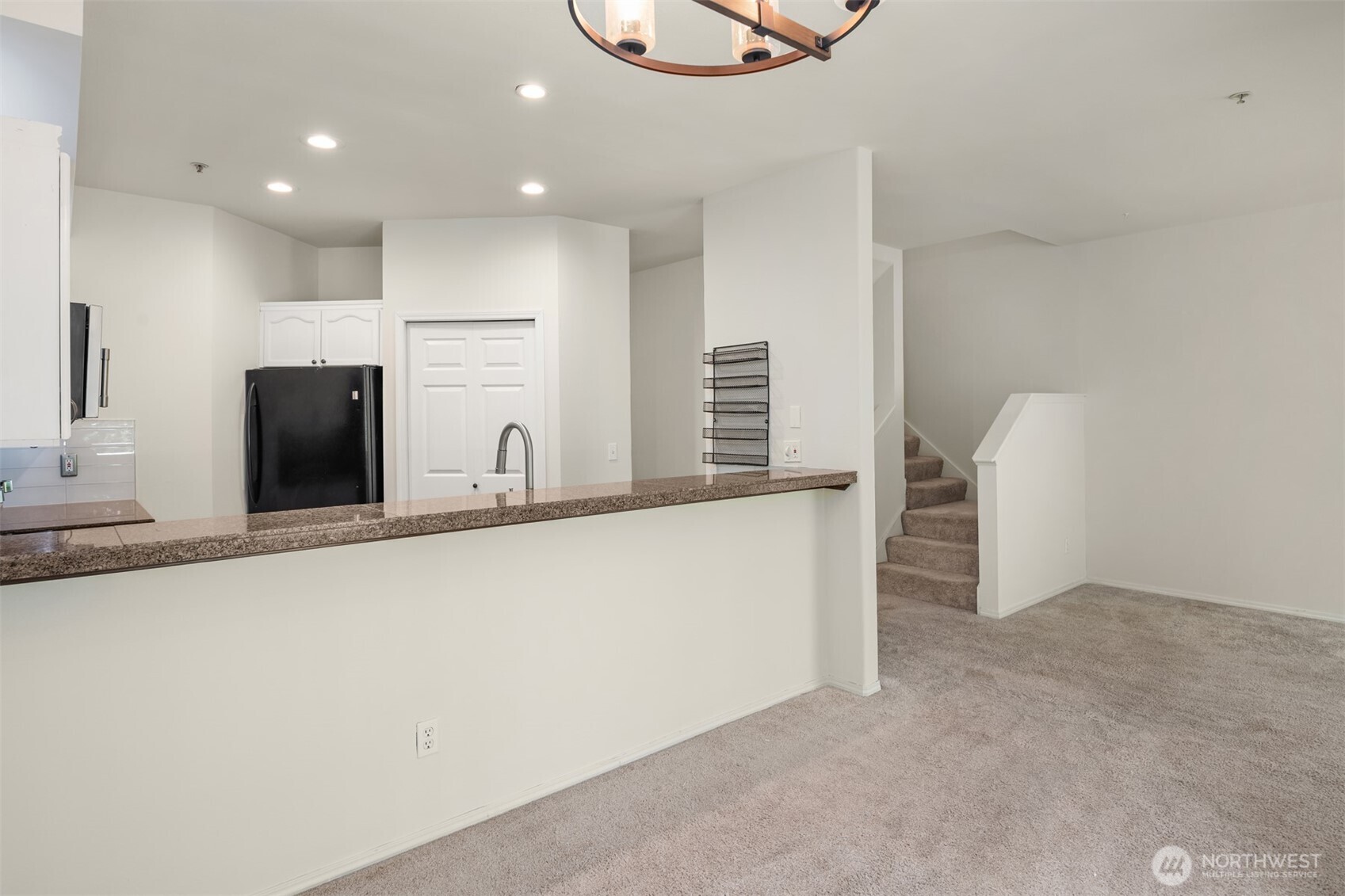 12113 Northeast 172nd Place, Unit J202 Bothell, WA 98011 - Photo 9 of 34