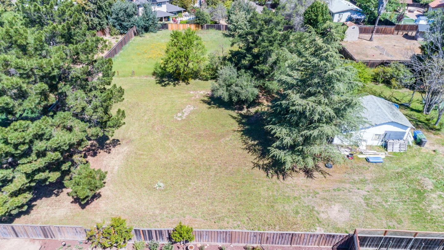 1325 Burrows Road Campbell, CA 95008 - Photo 8 of 22 Gallery Image 8