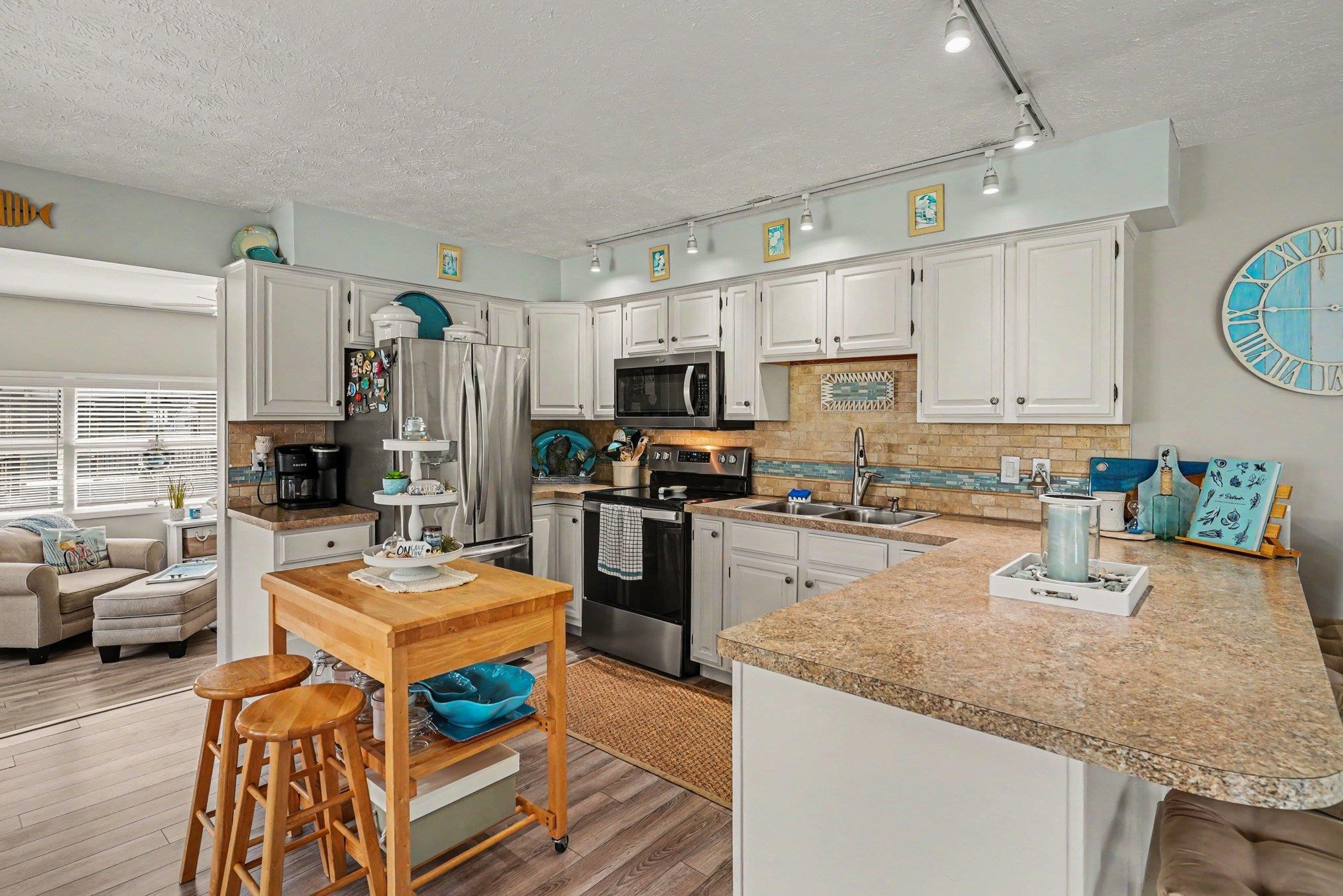 3332 Shawnee Trail Pinckney, MI 48169 - Photo 9 of 30