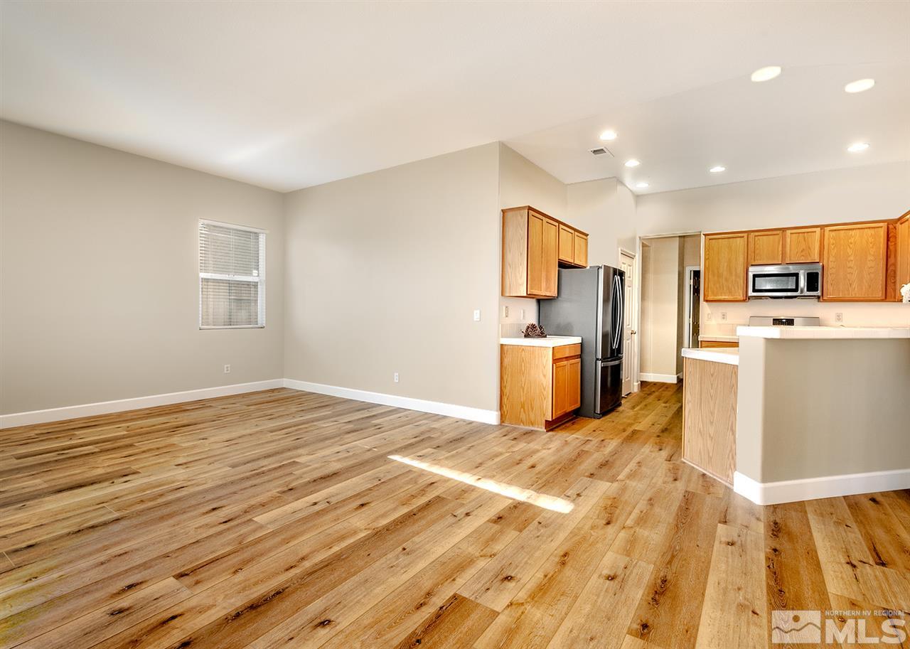 10620 Blue Moon Court Reno, NV 89521 - Photo 8 of 23 Photo 8