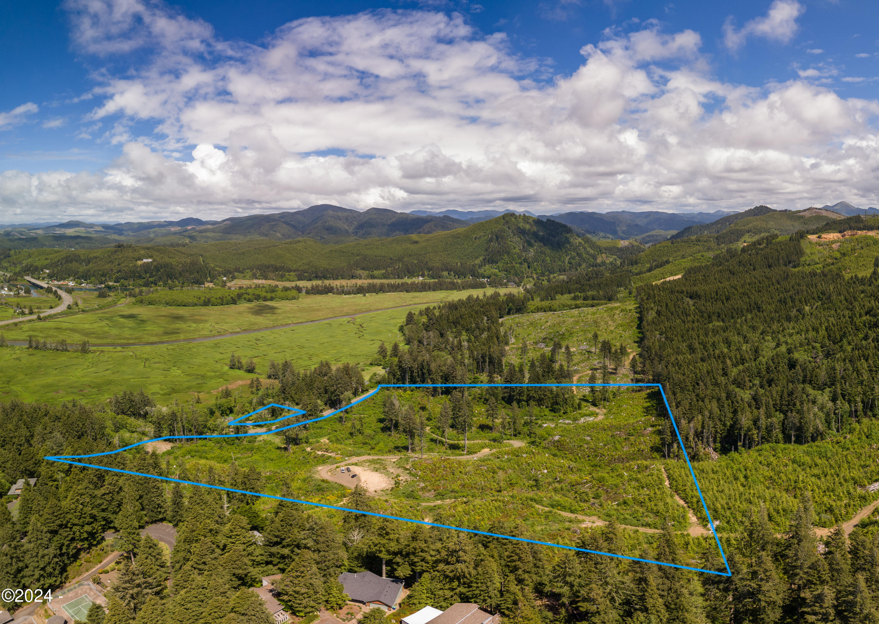 1200 South Immonen Road Gleneden Beach, OR 97388 - Photo 4 of 13 DJI_20240529142452_0030_D-Pano-Edit