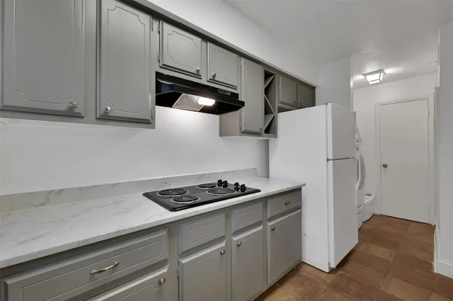 $1,850 | 10203 Beekman Pl Drive, Houston, TX 77043