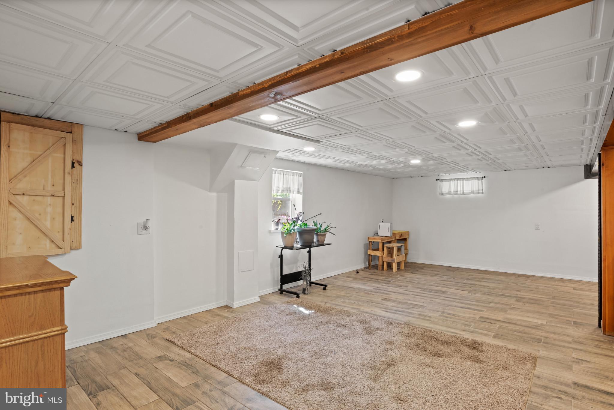 14 Sharon Road Enola, PA 17025 - Photo 24 of 40 Spacious room featuring wood-finish flooring, a te