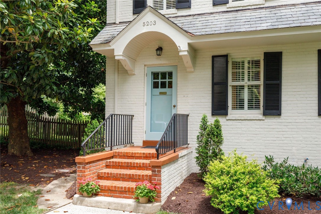 5203 Caledonia Road Richmond, VA 23225 - Photo 3 of 33