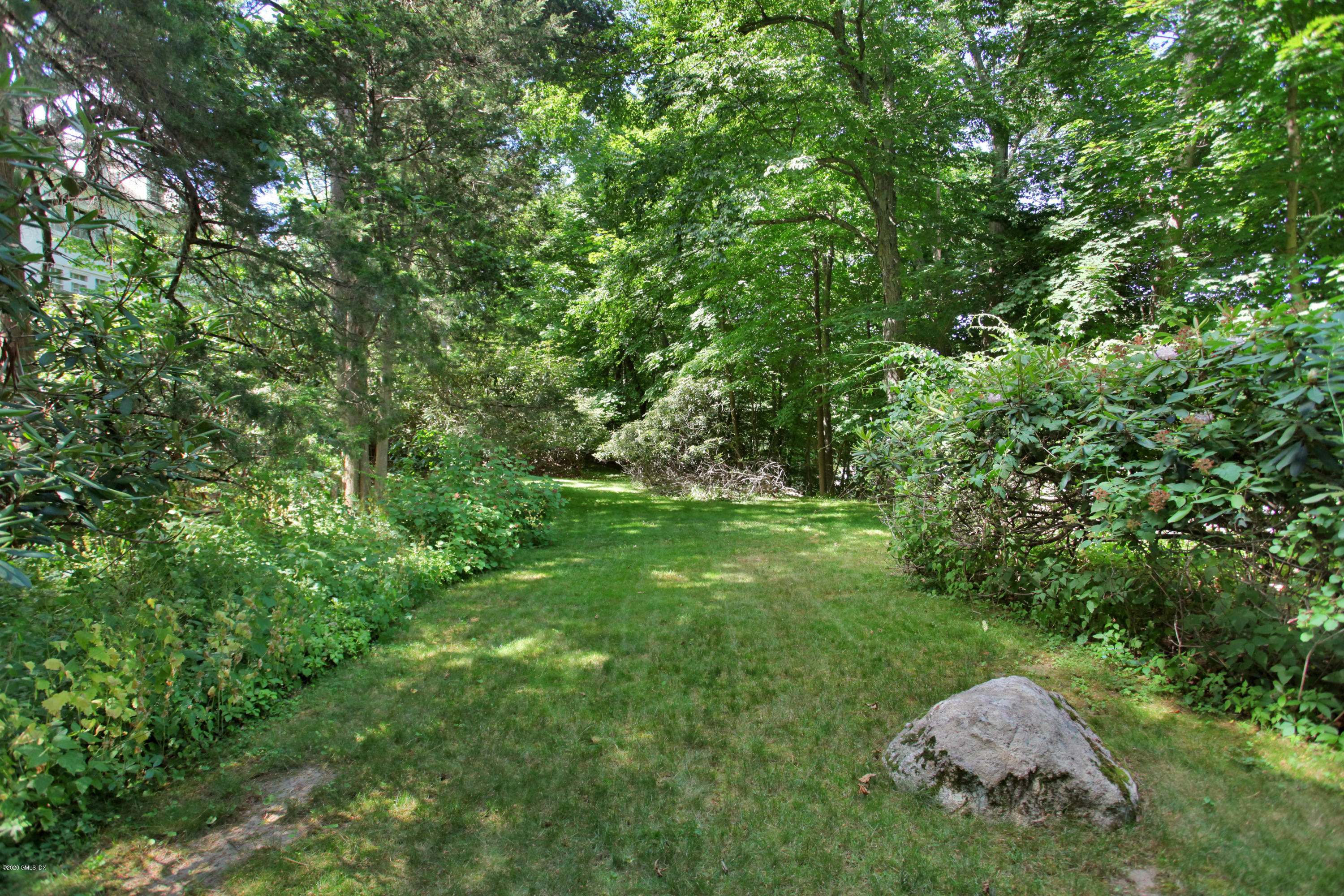 51 Doubling Road Greenwich, CT 06830 - Photo 18 of 24 a view of a garden