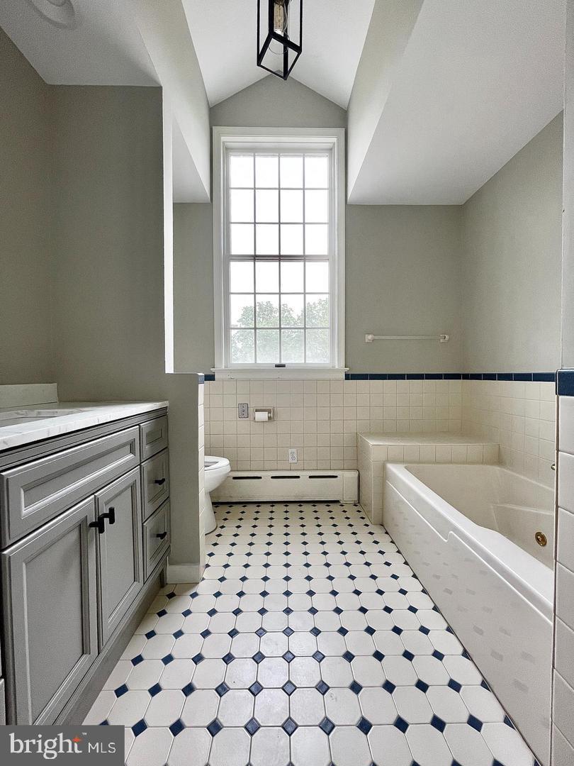 3679 Pickertown Road, Unit FARMHOUSE Chalfont, PA 18914 - Photo 26 of 32