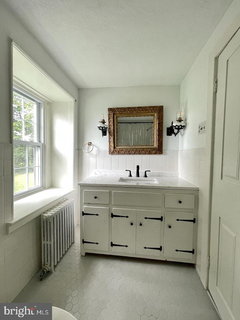 3679 Pickertown Road, Unit FARMHOUSE Chalfont, PA 18914 - Photo 29 of 32