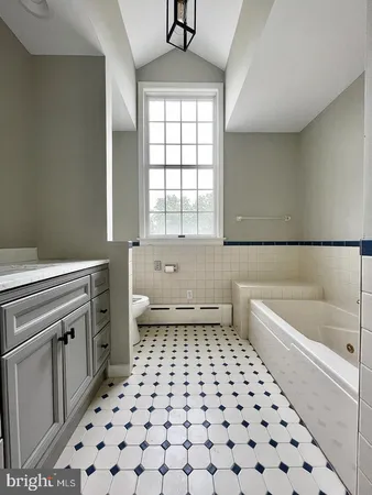 $3,500 | 3679 Pickertown Road, Unit FARMHOUSE, Chalfont, PA 18914