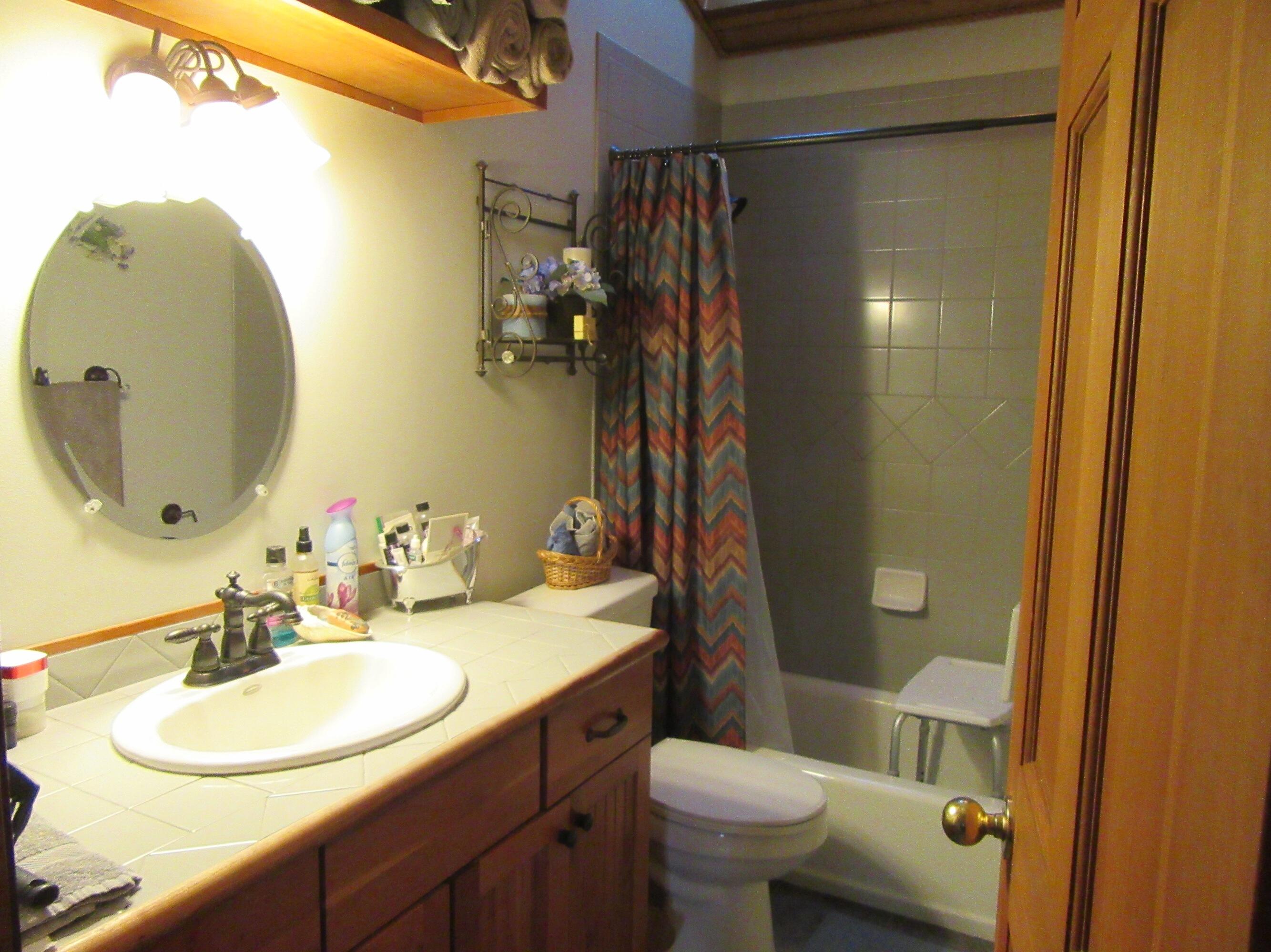 16144 Sprague River Road Chiloquin, OR 97624 - Photo 41 of 81 Downstairs bathroom 2