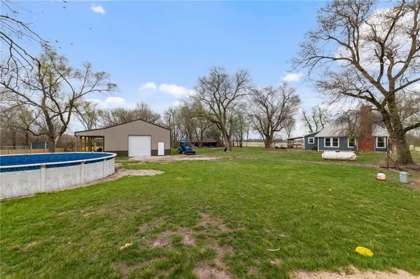 $535,000 | 15112 Northeast County Road 243, Adrian, MO 64720