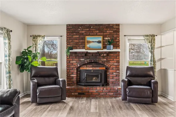 $535,000 | 15112 Northeast County Road 243, Adrian, MO 64720
