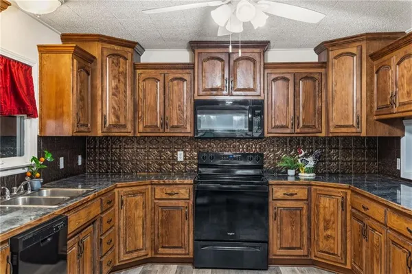 $535,000 | 15112 Northeast County Road 243, Adrian, MO 64720
