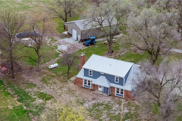 $535,000 | 15112 Northeast County Road 243, Adrian, MO 64720