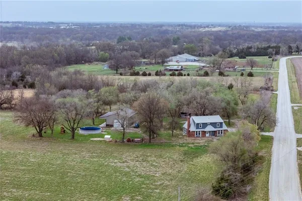 $535,000 | 15112 Northeast County Road 243, Adrian, MO 64720