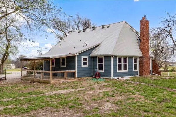 $535,000 | 15112 Northeast County Road 243, Adrian, MO 64720
