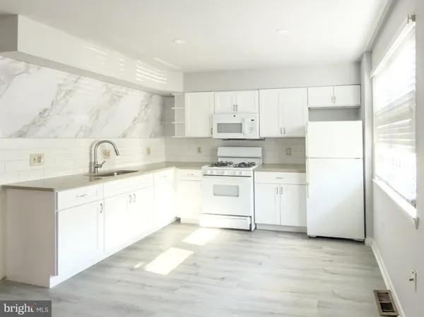 $2,200 | 1616 West Diamond Street, Philadelphia, PA 19121