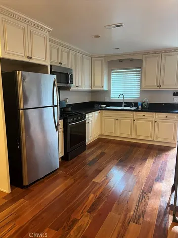 $2,200 | 690 Forest Shade Road, Crestline, CA 92325