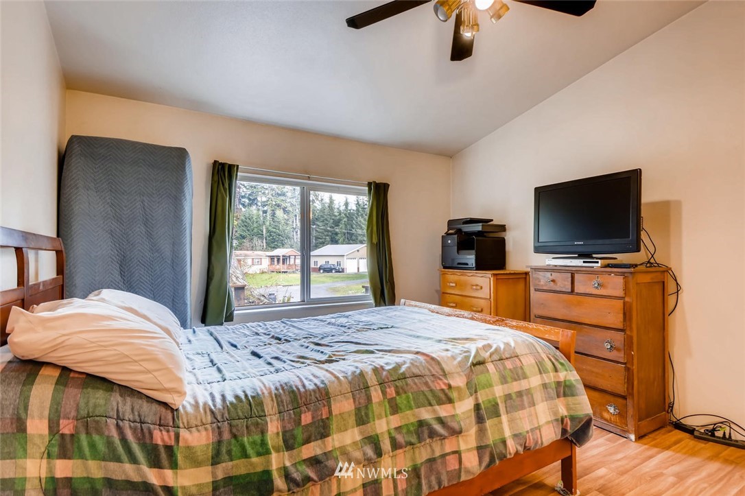 22308 North Forest Loop Road Granite Falls, WA 98252 - Photo 9 of 25 Gallery Image 9
