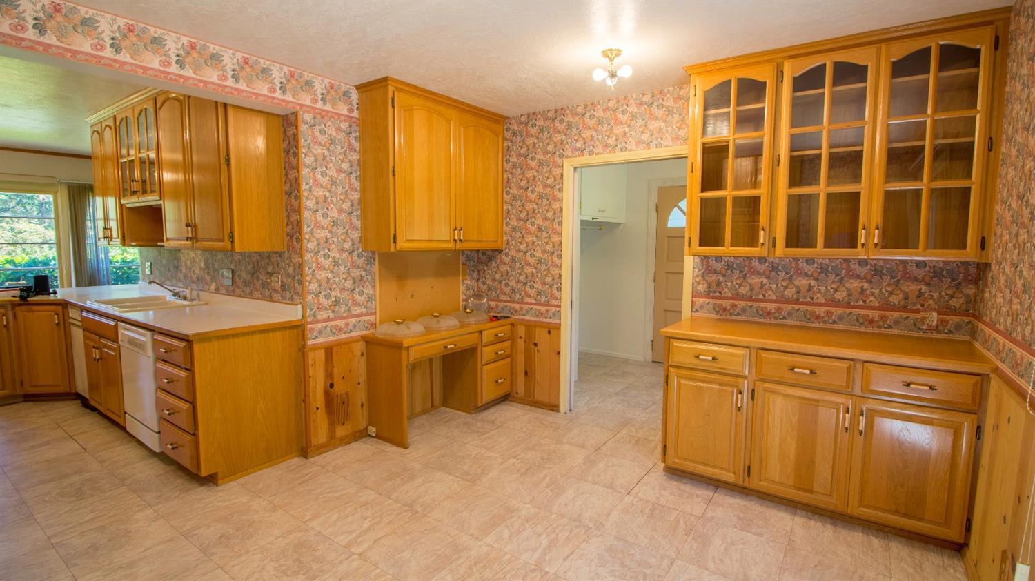 4133 Old Stage Road Central Point, OR 97502 - Photo 12 of 35 Additional Photo
