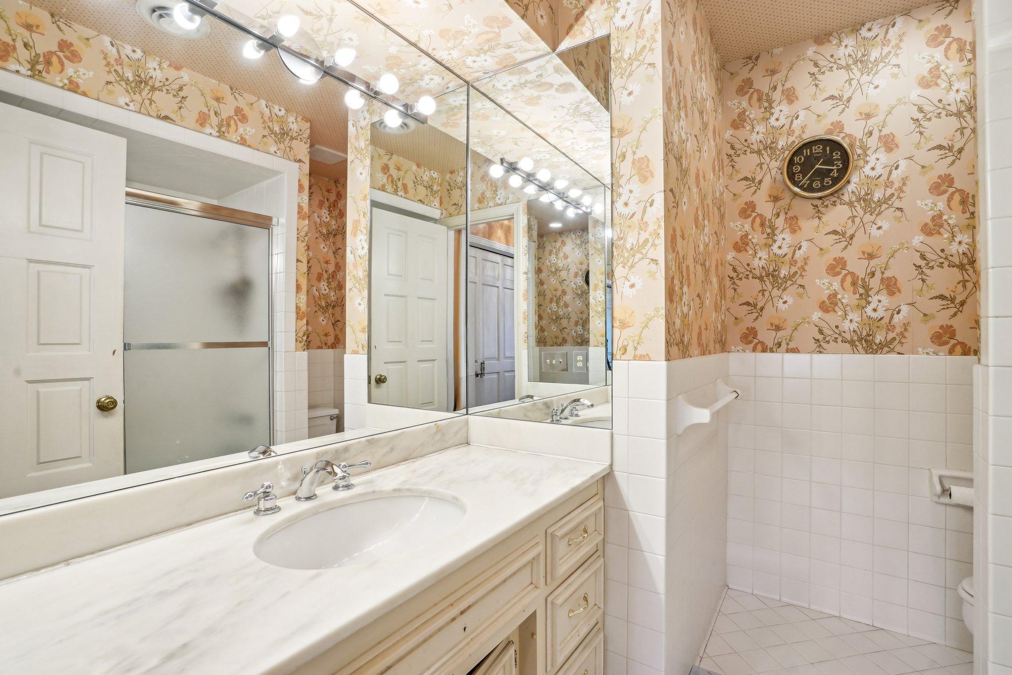 8621 Basswood Road, Unit 32 Eden Prairie, MN 55344 - Photo 23 of 28