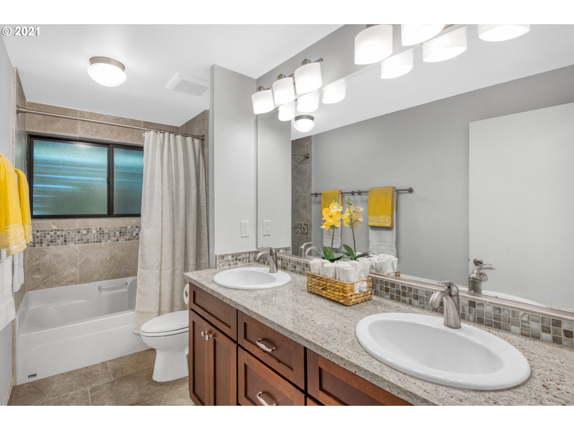 6065 Southwest Glenbrook Road Beaverton, OR 97007 - Photo 21 of 30 Gallery Image 21