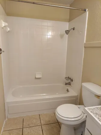 $995 | 1107 Broadway, Marble Falls, TX 78654