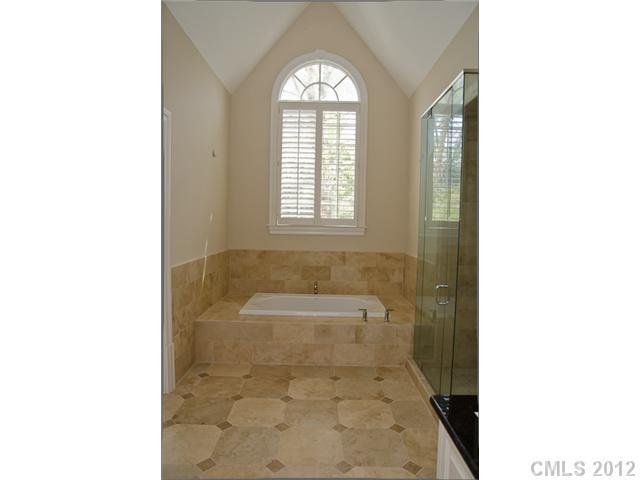 1607 Rutledge Avenue Charlotte, NC 28211 - Photo 9 of 16 Gallery Image 9