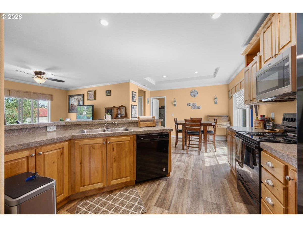 316 Southeast Wells Road Oakland, OR 97462 - Photo 8 of 22