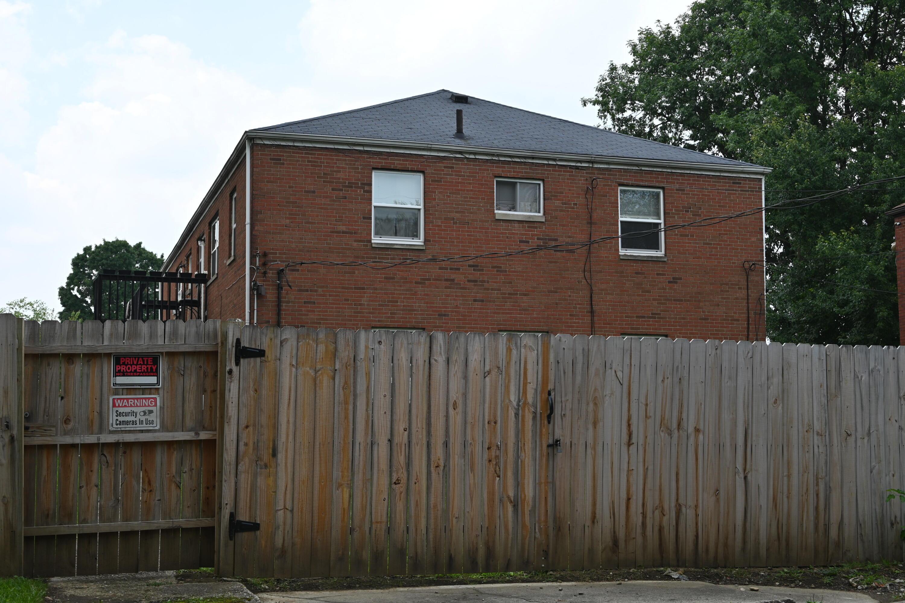 68 North Hampton Road, Unit C Columbus, OH 43213 - Photo 4 of 41 DSC_2411