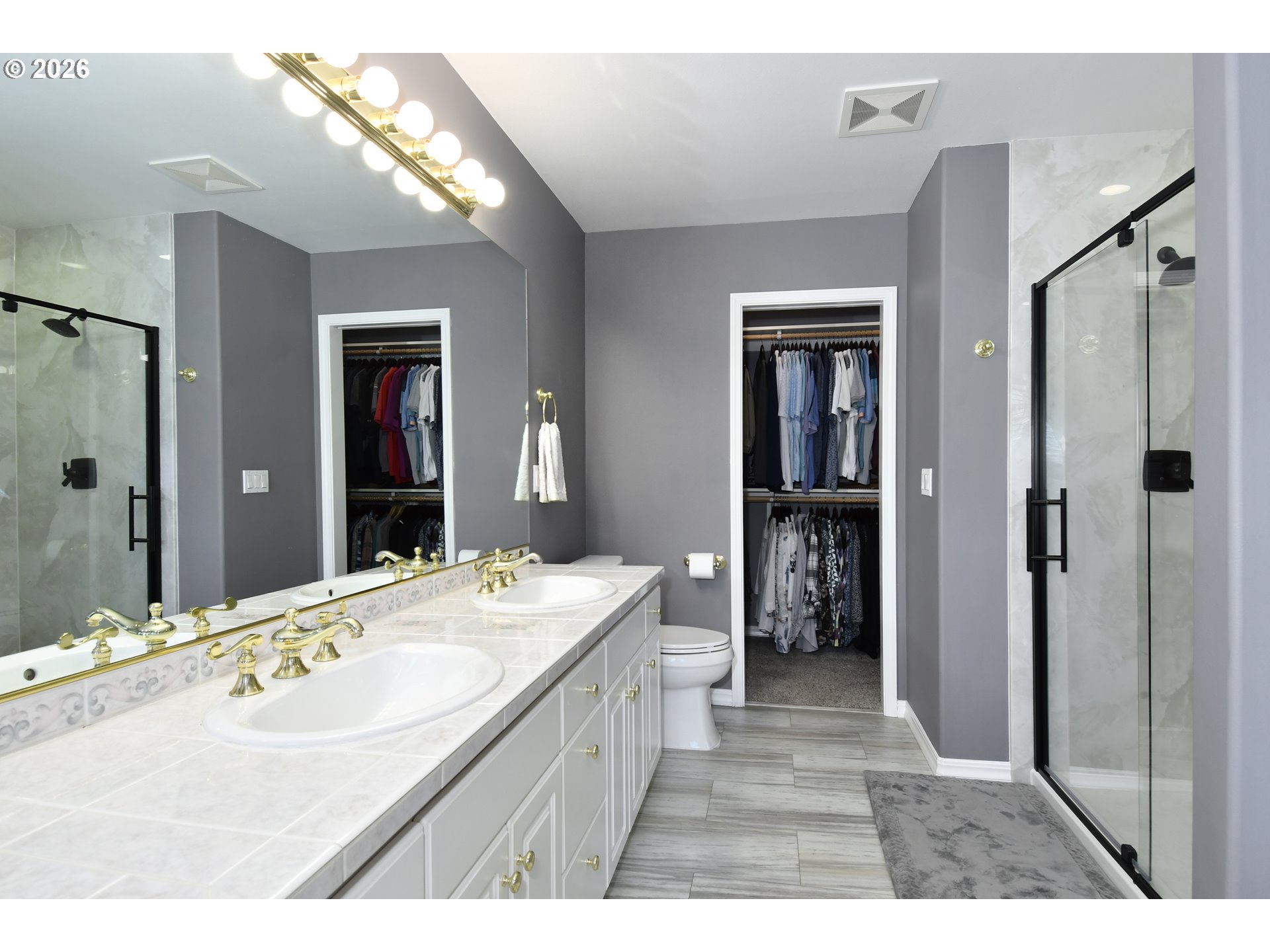 2581 Southeast Morlan Way Gresham, OR 97080 - Photo 11 of 25 En Suite Bathroom