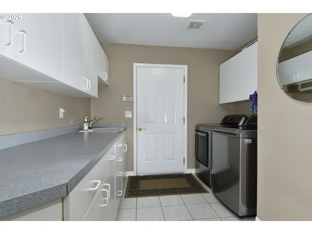 $725,000 | 2581 Southeast Morlan Way, Gresham, OR 97080