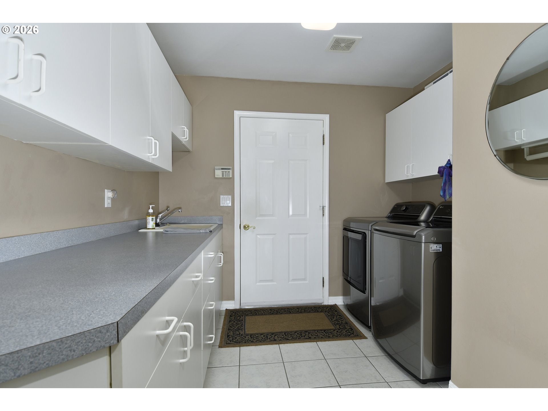 2581 Southeast Morlan Way Gresham, OR 97080 - Photo 15 of 25