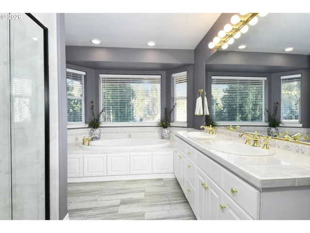 $725,000 | 2581 Southeast Morlan Way, Gresham, OR 97080