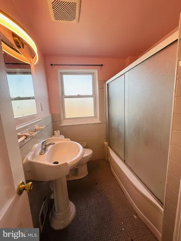 $235,000 | 7239 Eastwood Street, Philadelphia, PA 19149