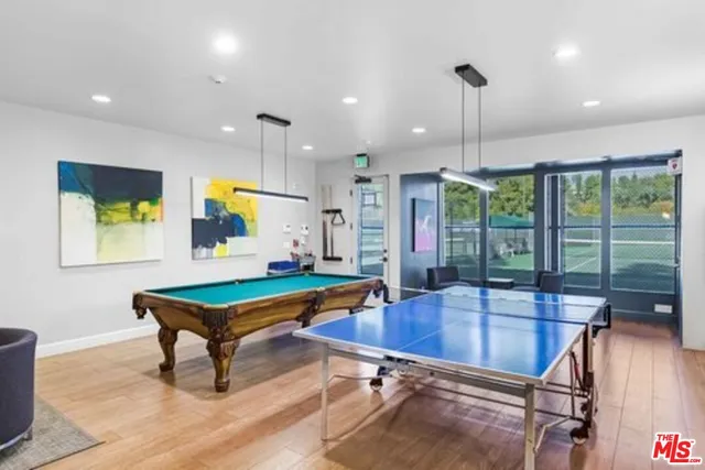 $2,890,000 | 10221 Briarwood Drive, Los Angeles, CA 90077