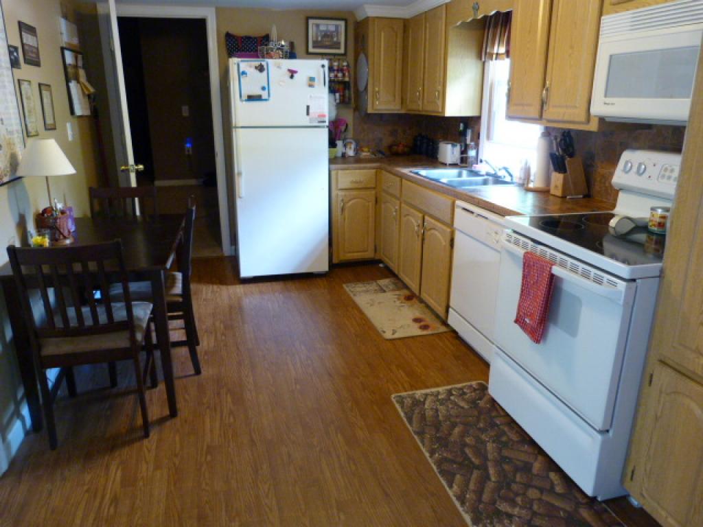 10 English Range Road Derry, NH 03038 - Photo 3 of 9