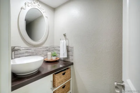 $1,075,000 | 1008 Red Oak Place, Chula Vista, CA 91910