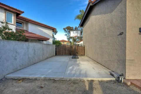 $1,075,000 | 1008 Red Oak Place, Chula Vista, CA 91910